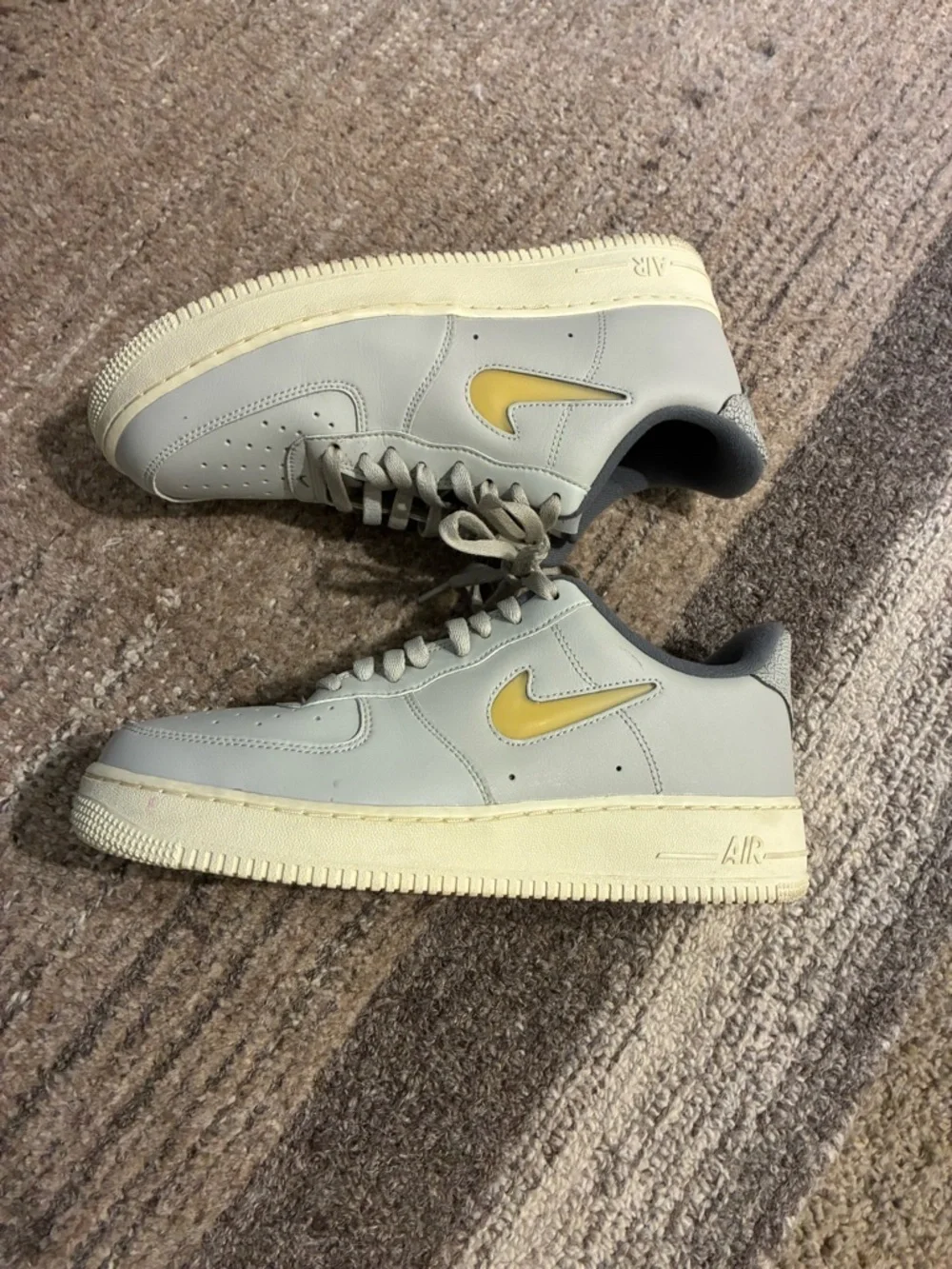 Nike Air Force 1 '07 LX 